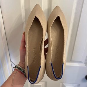 Rothy’s the point ecru size 9